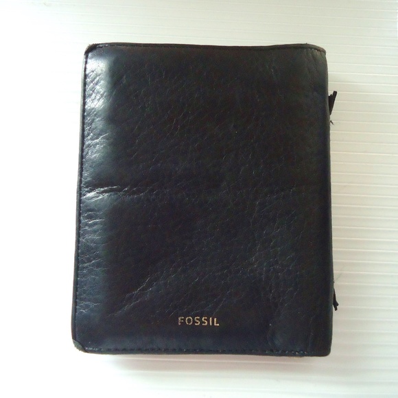 FOSSIL TNAT Men's Leather Black Wallet Size-5.5x4 in